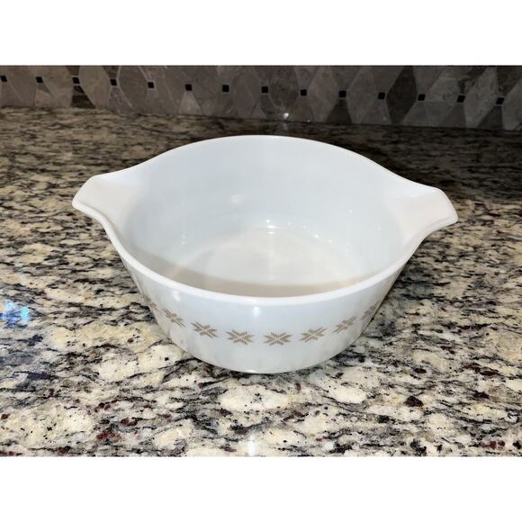Pyrex MCM Town and Country 475-B Round Casserole 2.5 Qt No Lid READ - Picture 2 of 13